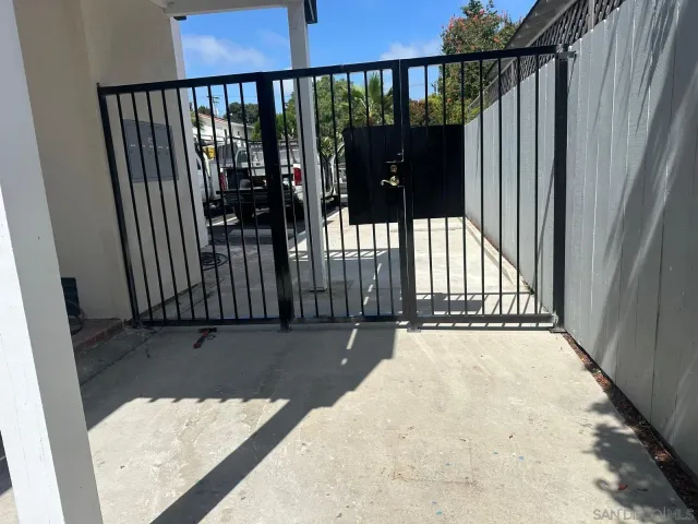 $1,998,000 | 525 South Freeman Street, Oceanside, CA 92054