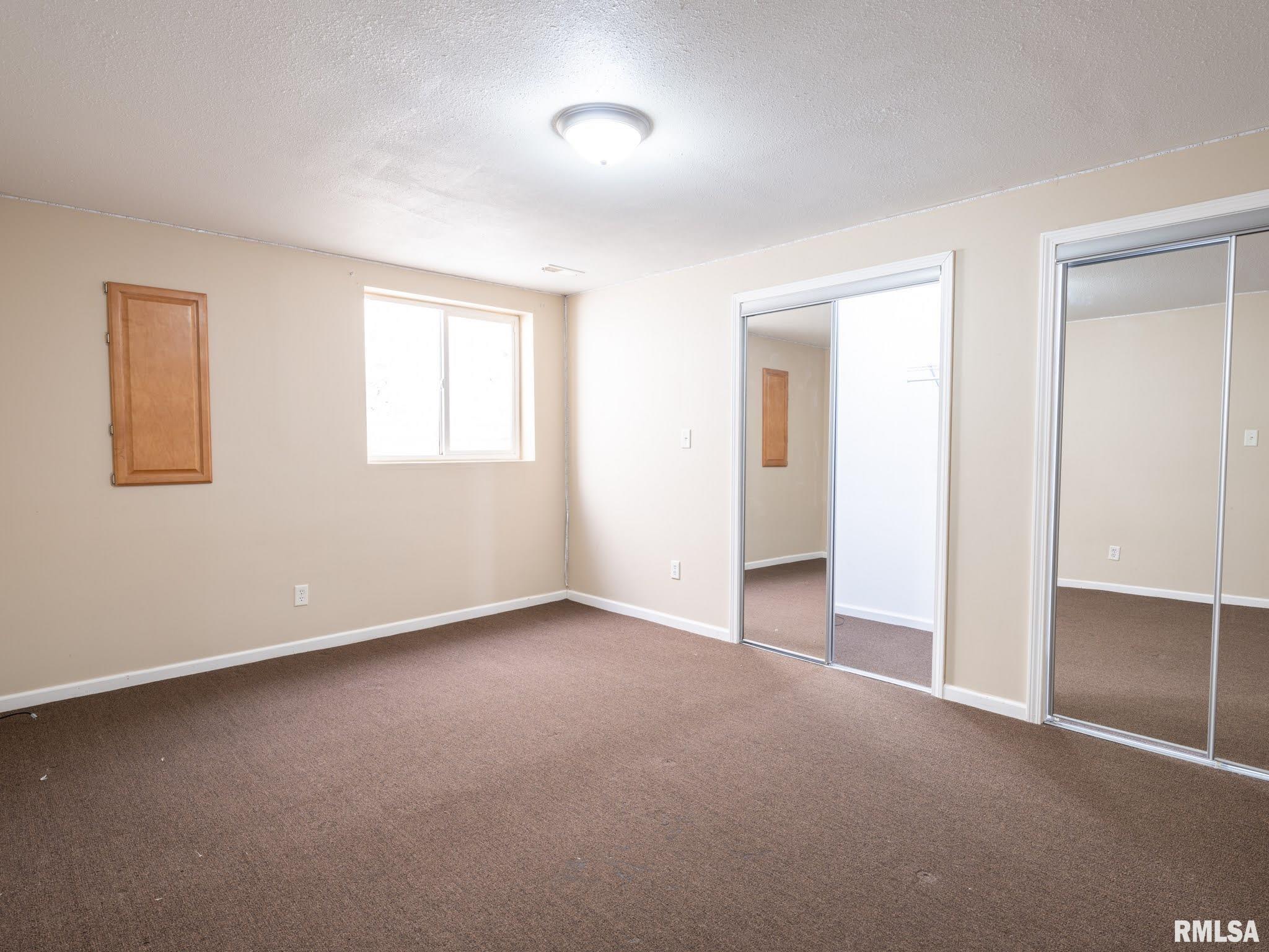 1628 West Geneva Road Peoria, IL 61615 - Photo 21 of 46 Gallery Image 21