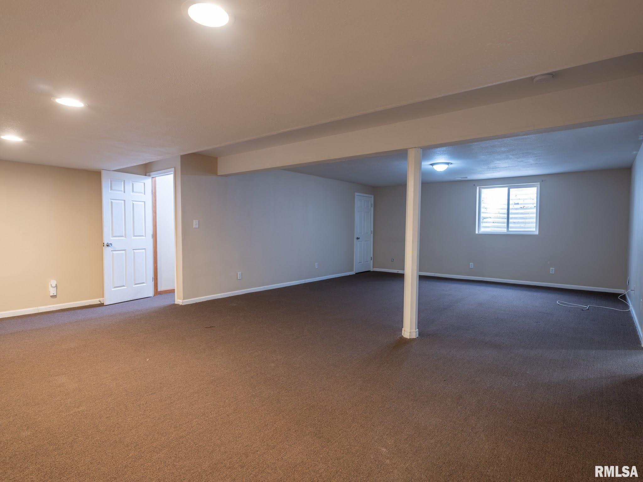1628 West Geneva Road Peoria, IL 61615 - Photo 24 of 46 Gallery Image 24