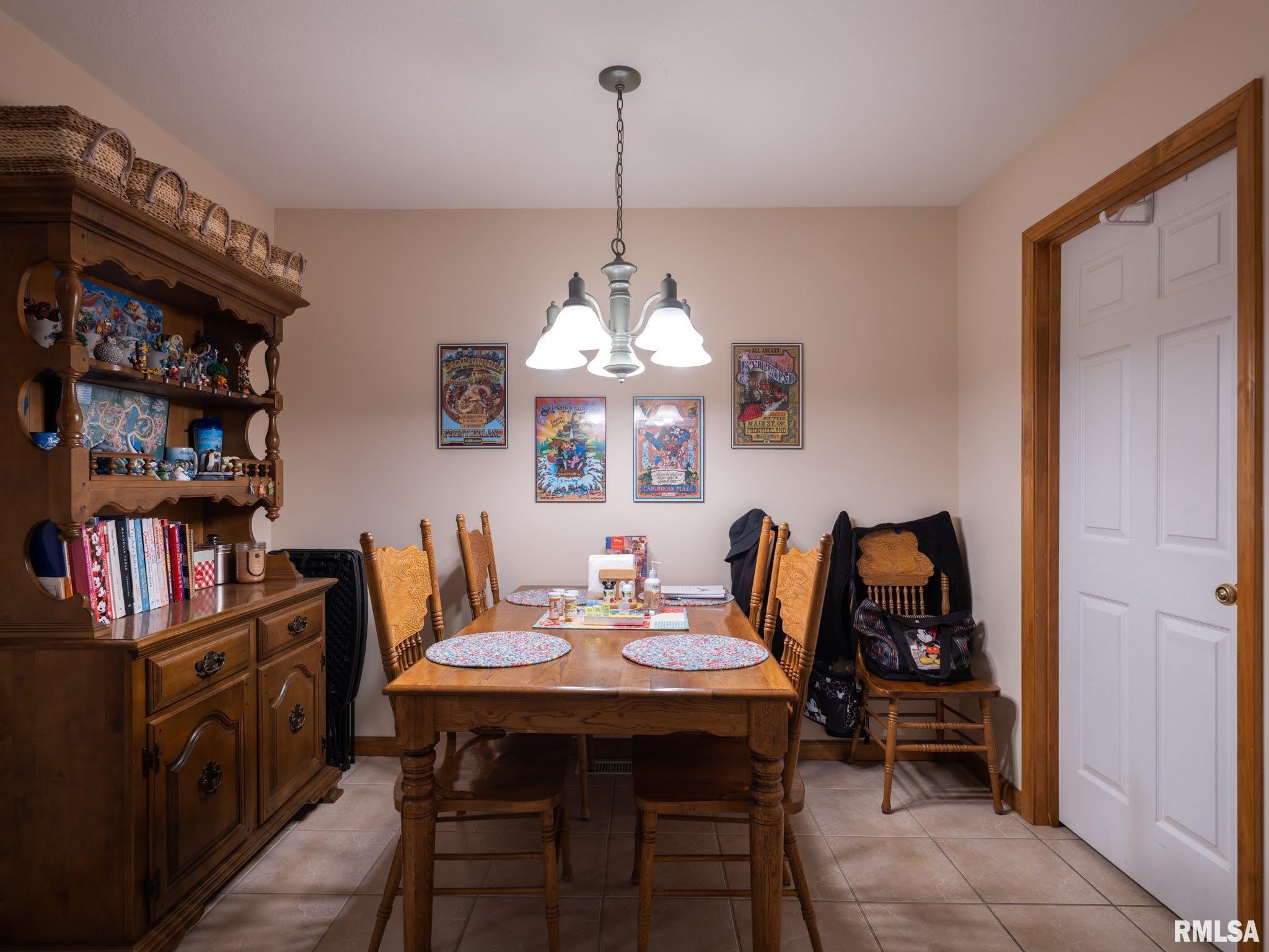 1628 West Geneva Road Peoria, IL 61615 - Photo 31 of 46 Gallery Image 31