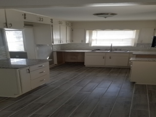 1049 Vaughn Road Memphis, TN 38122 - Photo 4 of 10