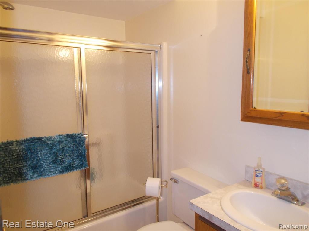 6438 Burtch Road Jeddo, MI 48032 - Photo 25 of 35 Gallery Image 25