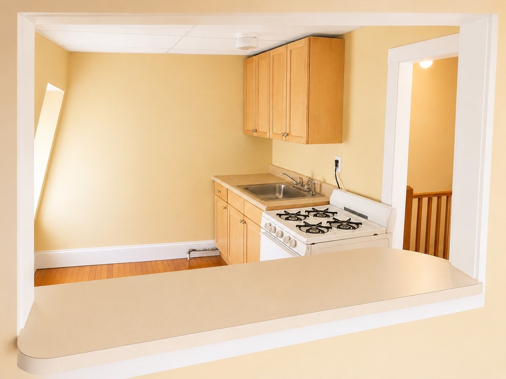 35 Inman Street, Unit 3 Cambridge, MA 02139 - Photo 2 of 8