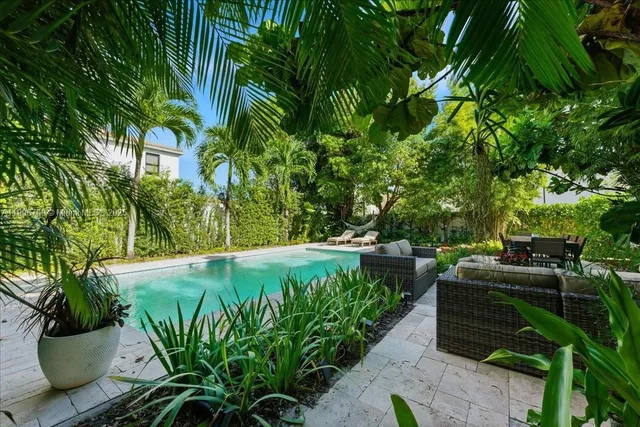 $1,239,000 | 617 Northeast 191st Street, Miami, FL 33179