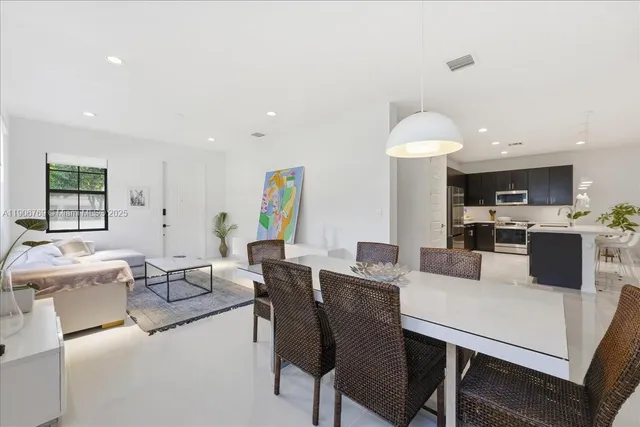 $1,239,000 | 617 Northeast 191st Street, Miami, FL 33179