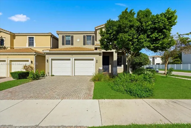 $1,239,000 | 617 Northeast 191st Street, Miami, FL 33179