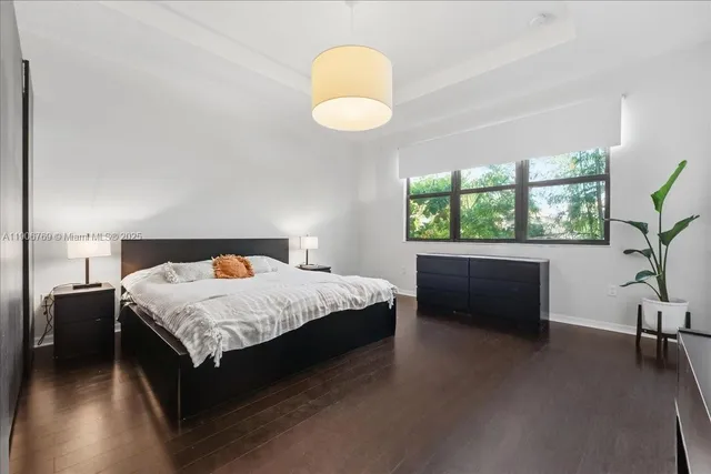 $1,239,000 | 617 Northeast 191st Street, Miami, FL 33179