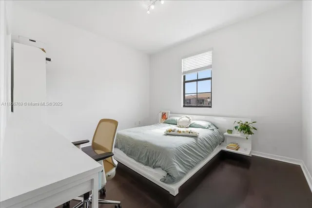 $1,239,000 | 617 Northeast 191st Street, Miami, FL 33179