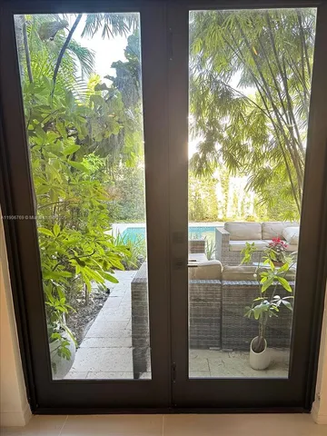 $1,239,000 | 617 Northeast 191st Street, Miami, FL 33179