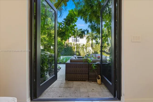 $1,239,000 | 617 Northeast 191st Street, Miami, FL 33179
