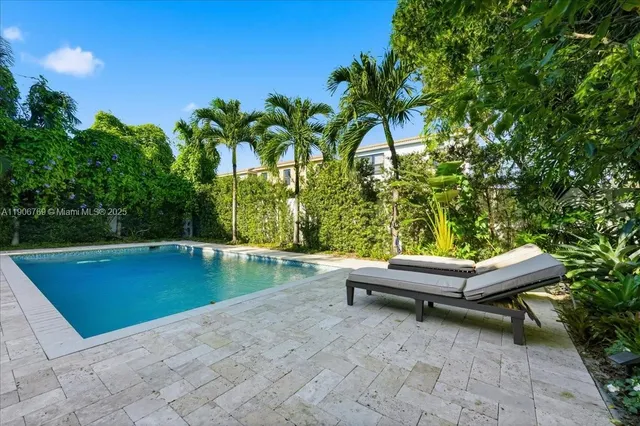 $1,239,000 | 617 Northeast 191st Street, Miami, FL 33179