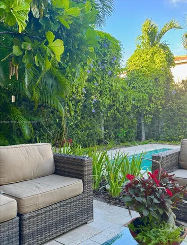 $1,239,000 | 617 Northeast 191st Street, Miami, FL 33179