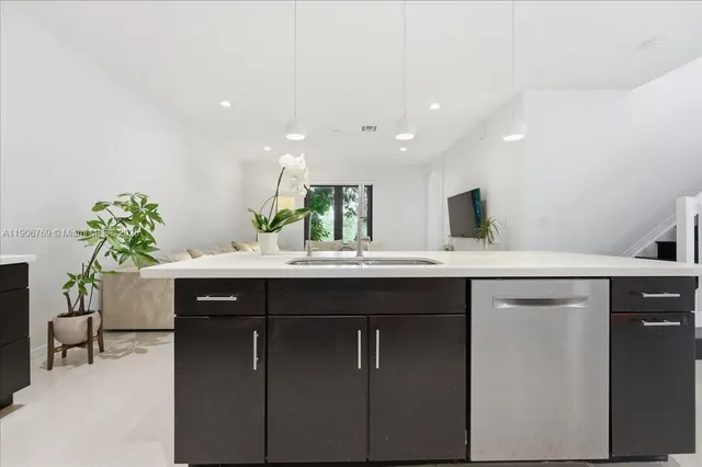 $1,239,000 | 617 Northeast 191st Street, Miami, FL 33179