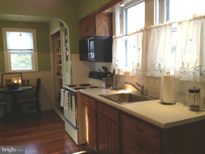 123 Princeton Road Audubon, NJ 08106 - Photo 11 of 17 Kitchen