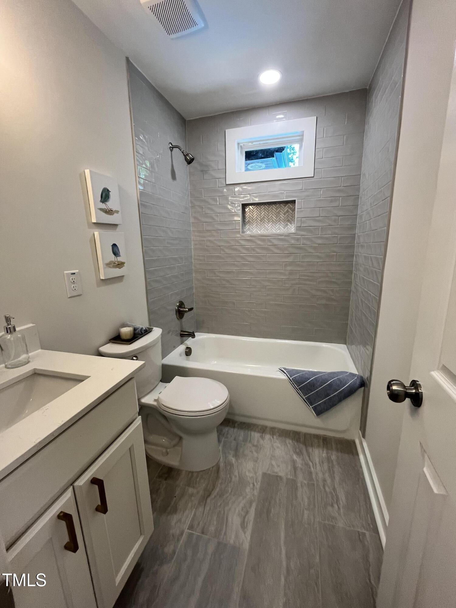 6801 Holly Springs Road Raleigh, NC 27606 - Photo 30 of 34 Guest bath!