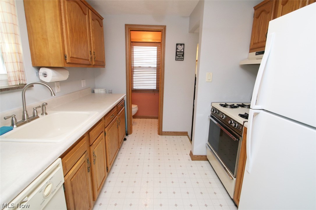 23840 Alberton Road Euclid, OH 44123 - Photo 14 of 33