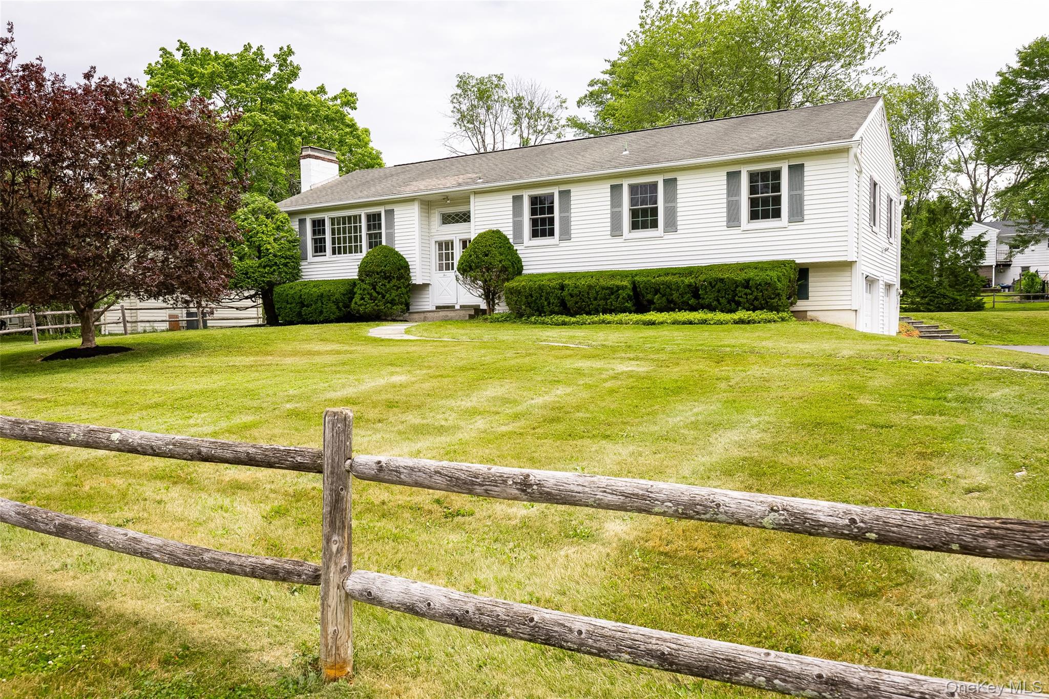 5 Millbank Road Poughkeepsie, NY 12603 - Photo 3 of 29