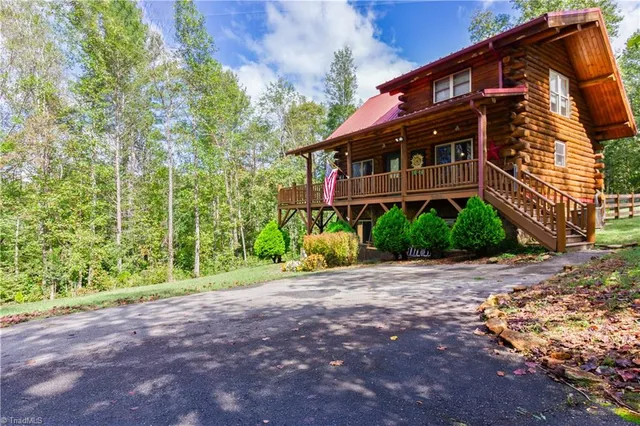 $349,900 | 650 Cabin Cove Lane, Moravian Falls, NC 28654