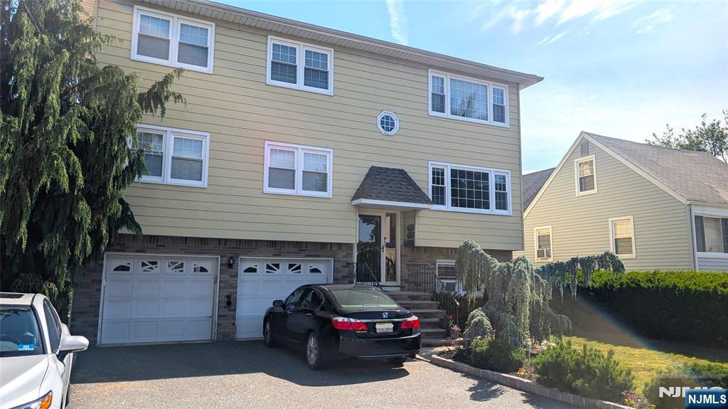 33 Kossuth Street, Unit 1 Wallington, NJ 07057 - Photo 2 of 16