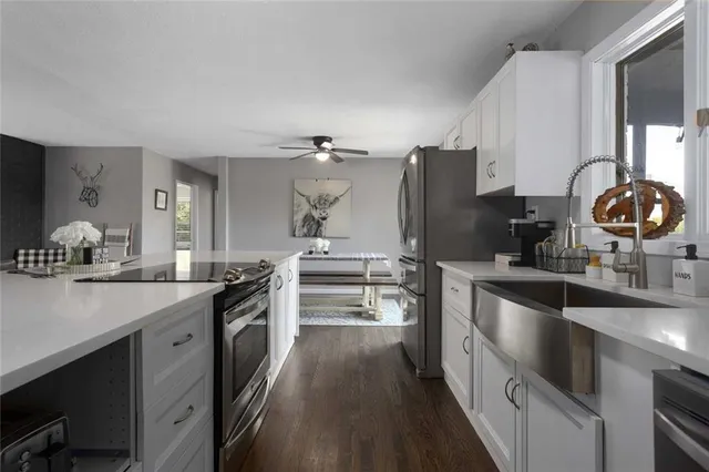 $699,950 | 1204 East 223rd Street, Cleveland, MO 64734