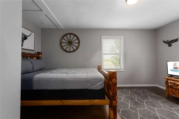 $664,950 | 1204 East 223rd Street, Cleveland, MO 64734