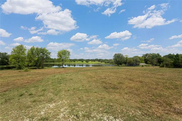 $699,950 | 1204 East 223rd Street, Cleveland, MO 64734