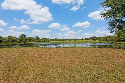 $669,950 | 1204 East 223rd Street, Cleveland, MO 64734