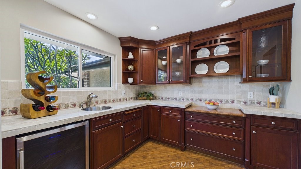 340 Toyon Road Sierra Madre, CA 91024 - Photo 20 of 60 View of the butlers pantry as seen from the dining area