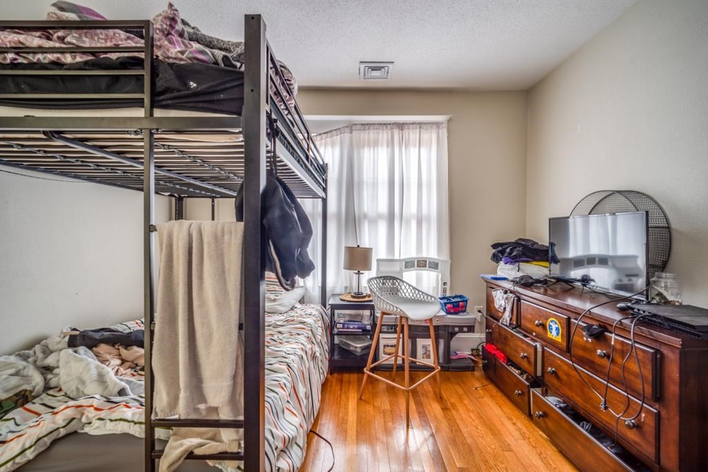 83-85 Thompson Street Springfield, MA 01109 - Photo 6 of 17
