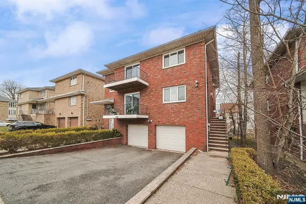 $3,600 | 2385 Linwood Avenue, Fort Lee, NJ 07024