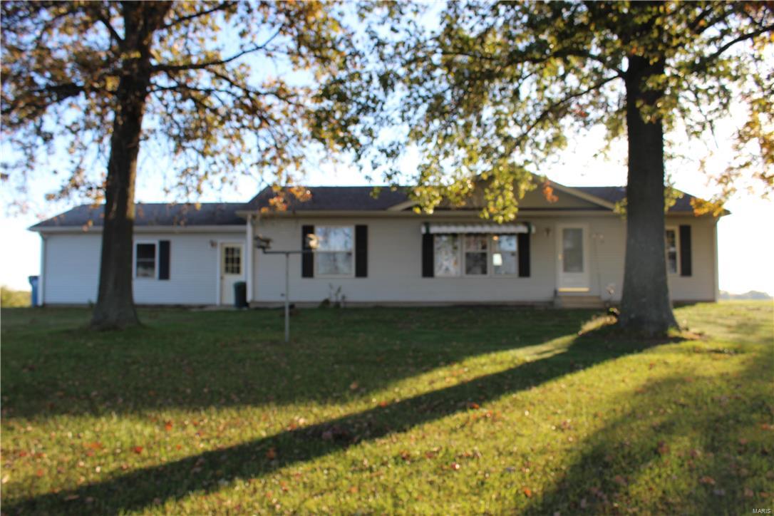 1990 Old Trenton Road Highland, IL 62249 - Photo 1 of 30 Gallery Image 1