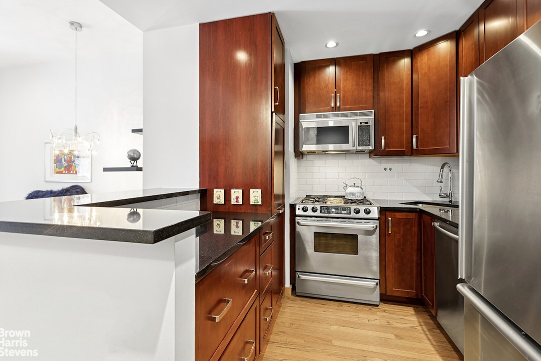 159 Madison Avenue, Unit 11G Manhattan, NY 10016 - Photo 3 of 9