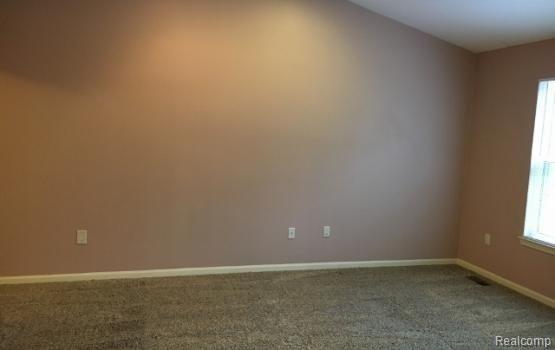 2700 Fox Woods Lane Rochester Hills, MI 48307 - Photo 25 of 39