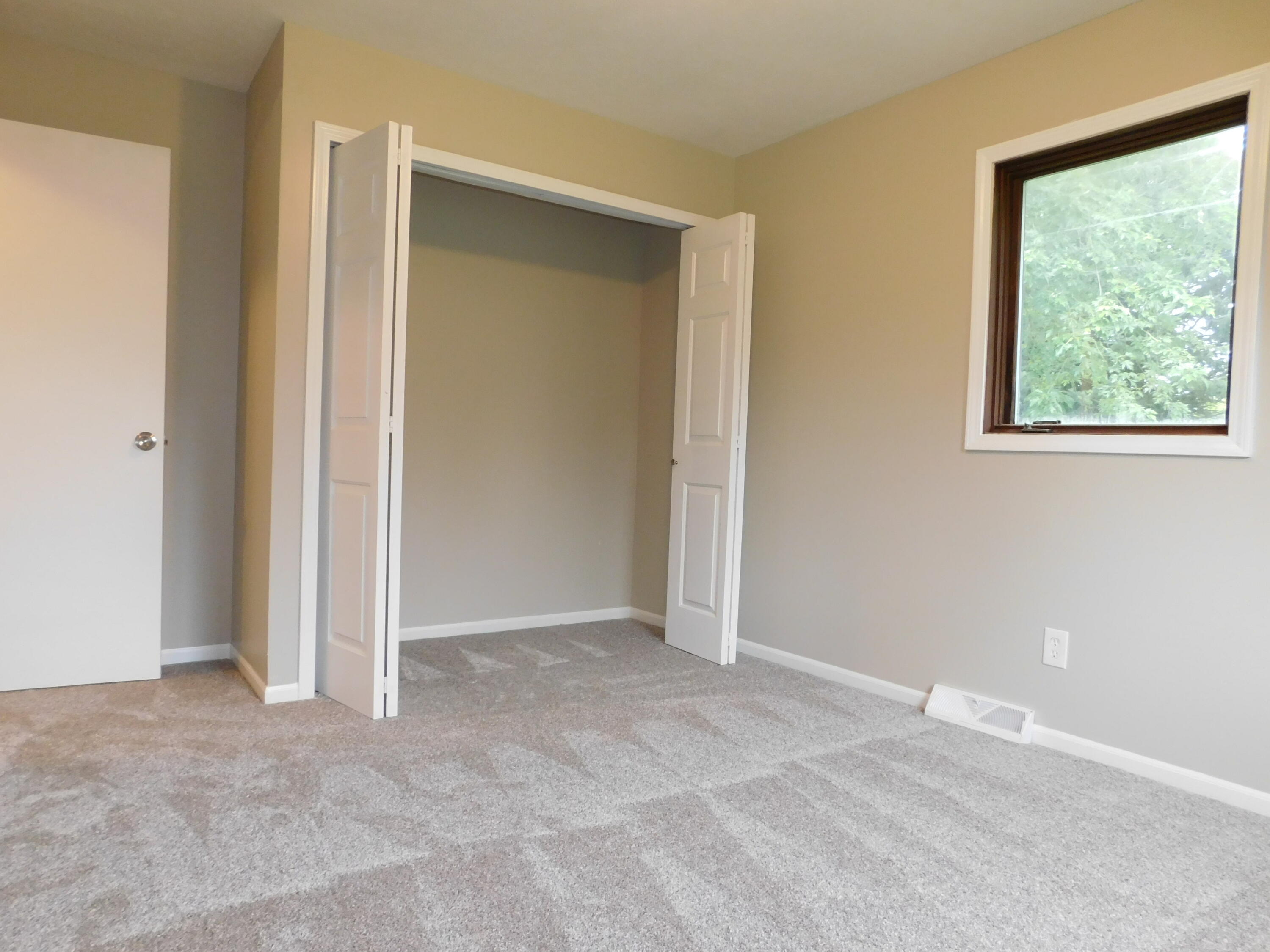4890 Milett Road Fowlerville, MI 48836 - Photo 12 of 42 DSCN4304