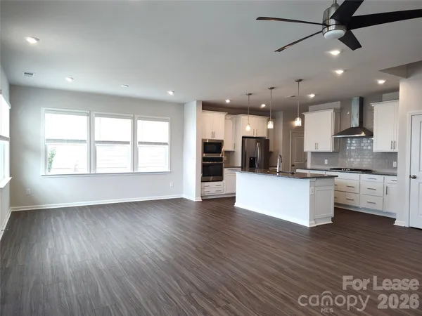 $2,295 | 8823 Arrington Hall, Charlotte, NC 28215