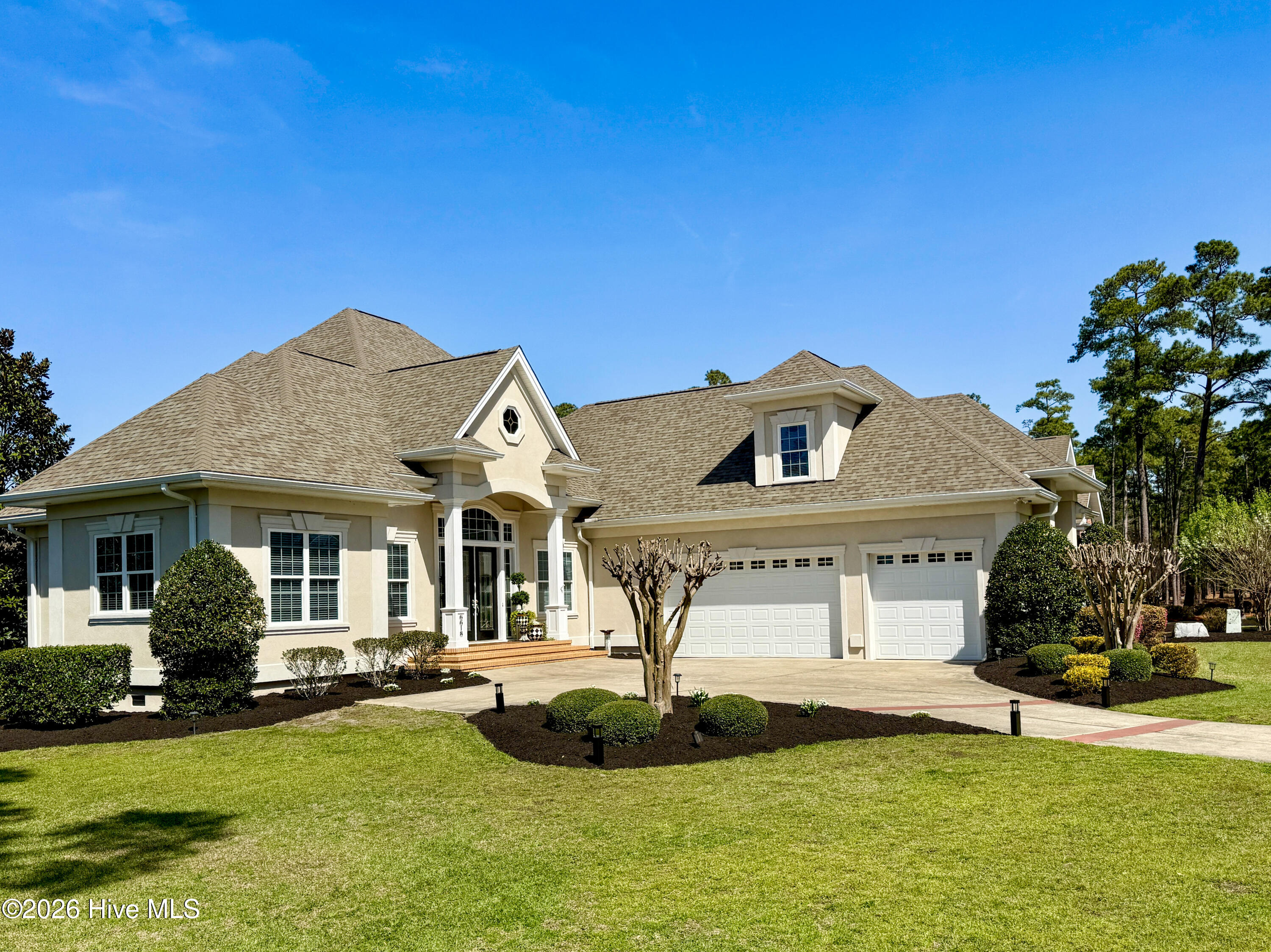 6618 Dunrobin Point Southwest Ocean Isle Beach, NC 28469 - Photo 2 of 84 IMG_6713