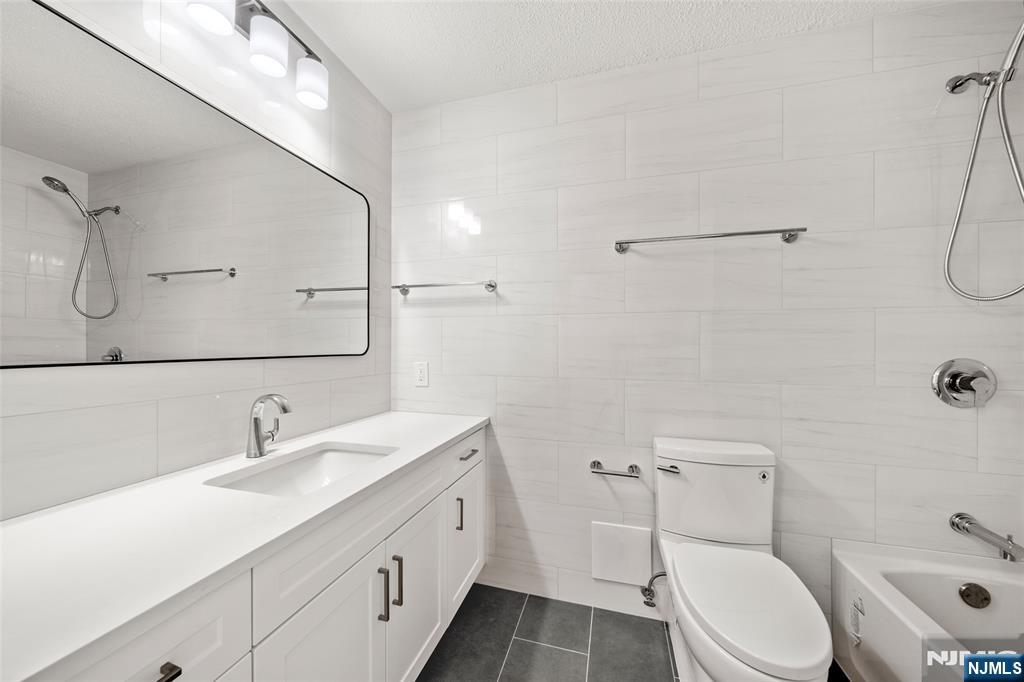 200 Old Palisade Road, Unit 4A Fort Lee, NJ 07624 - Photo 13 of 17
