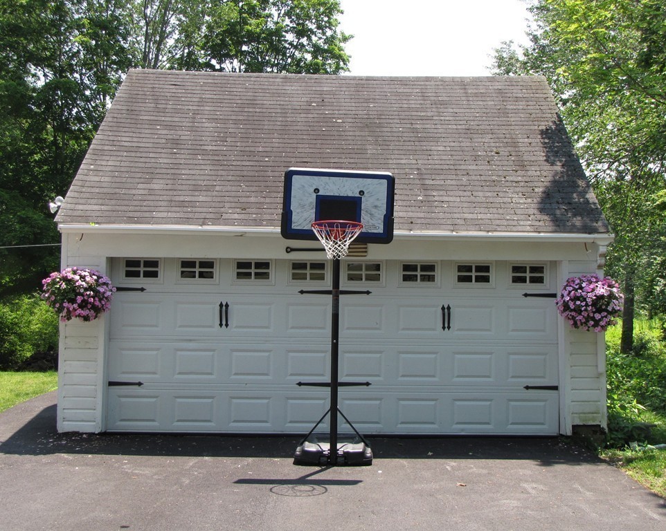 97 River Road Tewksbury, MA 01876 - Photo 3 of 28 Gallery Image 3