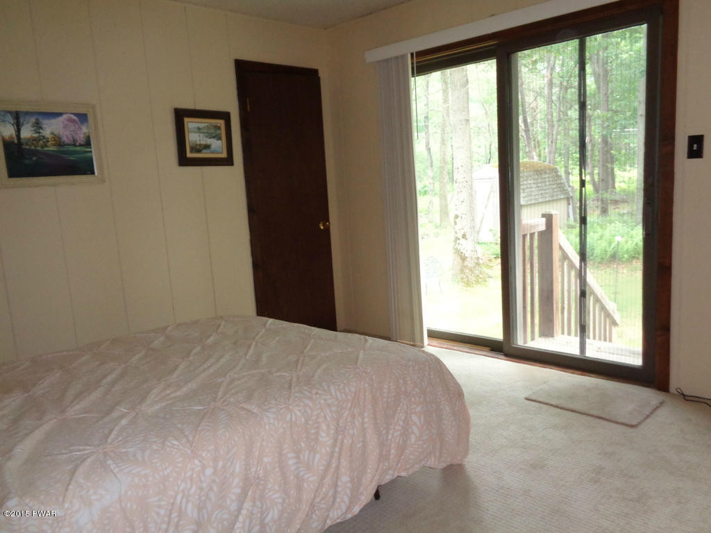 112 Mountain View Road Newfoundland, PA 18445 - Photo 25 of 35