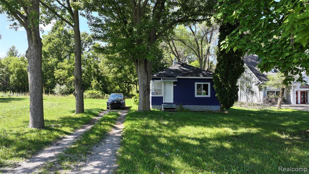 1192 Belsay Road Burton, MI 48509 - Photo 1 of 29 Gallery Image 1