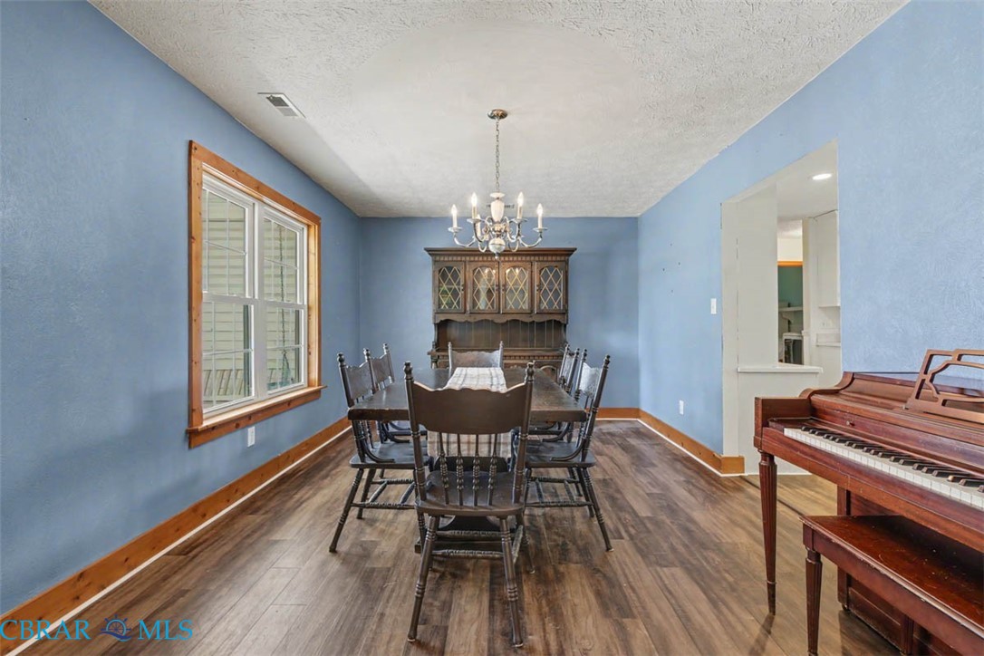 8237 Spring Hill Farm Road East Gloucester, VA 23061 - Photo 5 of 39