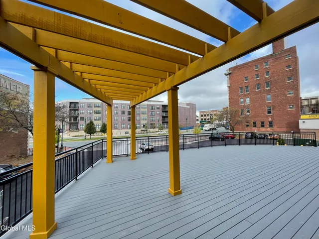 $1,595 | 192 Erie Boulevard, Schenectady, NY 12305