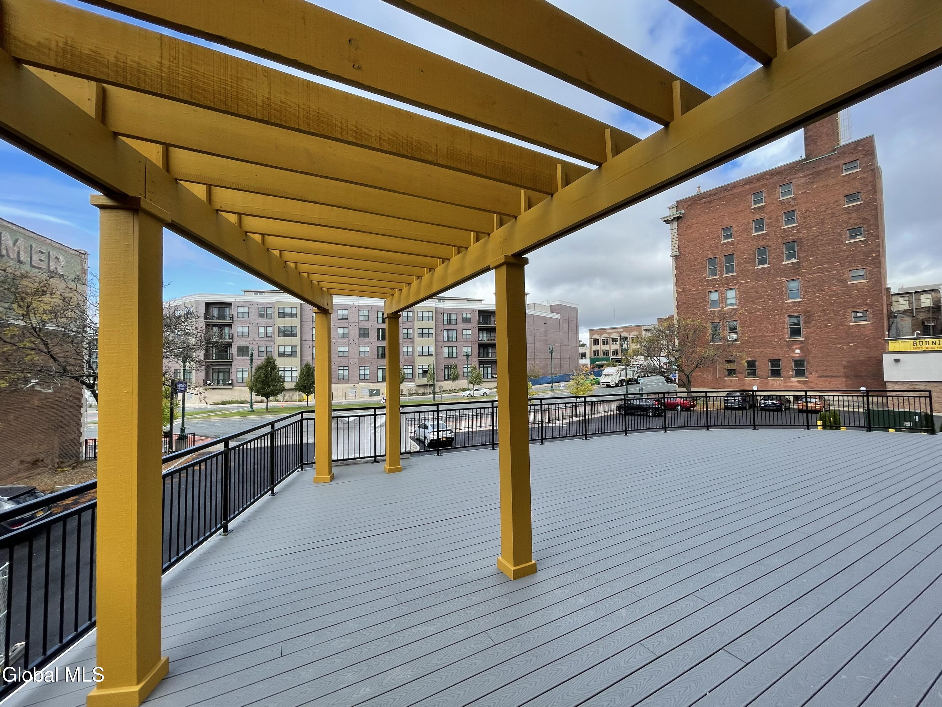 192 Erie Boulevard Schenectady, NY 12305 - Photo 11 of 56 IMG_6812