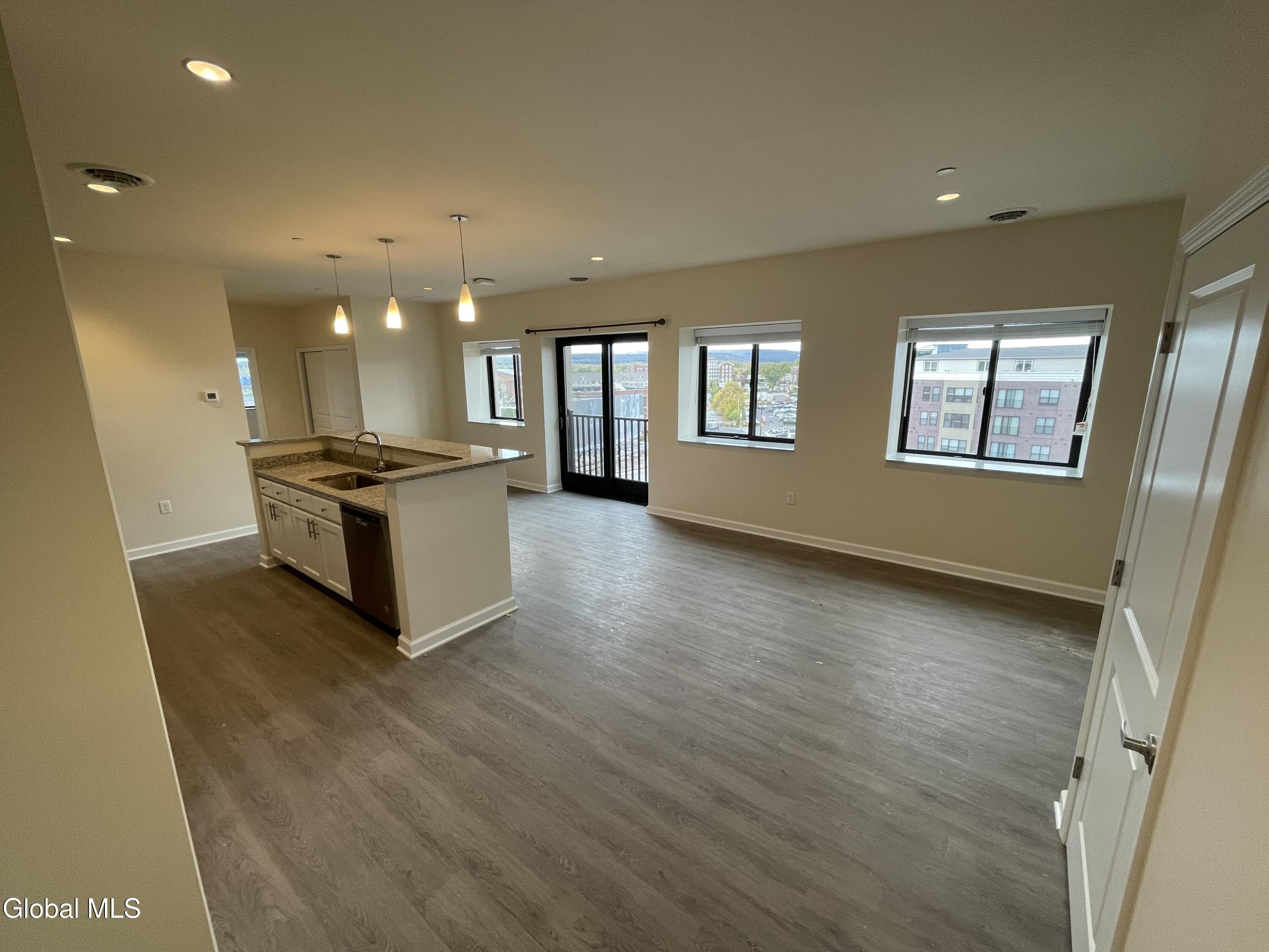 192 Erie Boulevard Schenectady, NY 12305 - Photo 22 of 56 IMG_6766