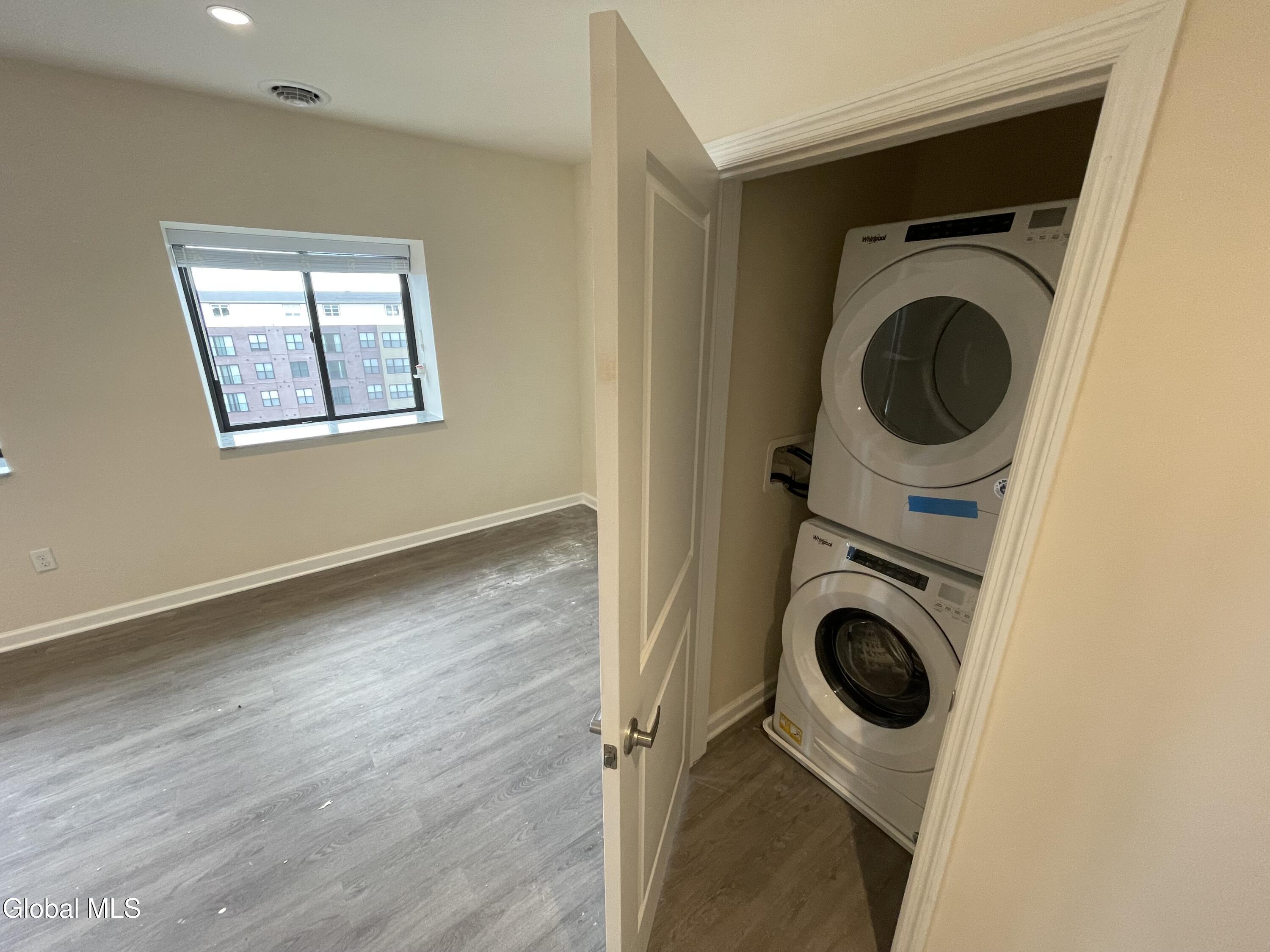 192 Erie Boulevard Schenectady, NY 12305 - Photo 23 of 56 IMG_6768