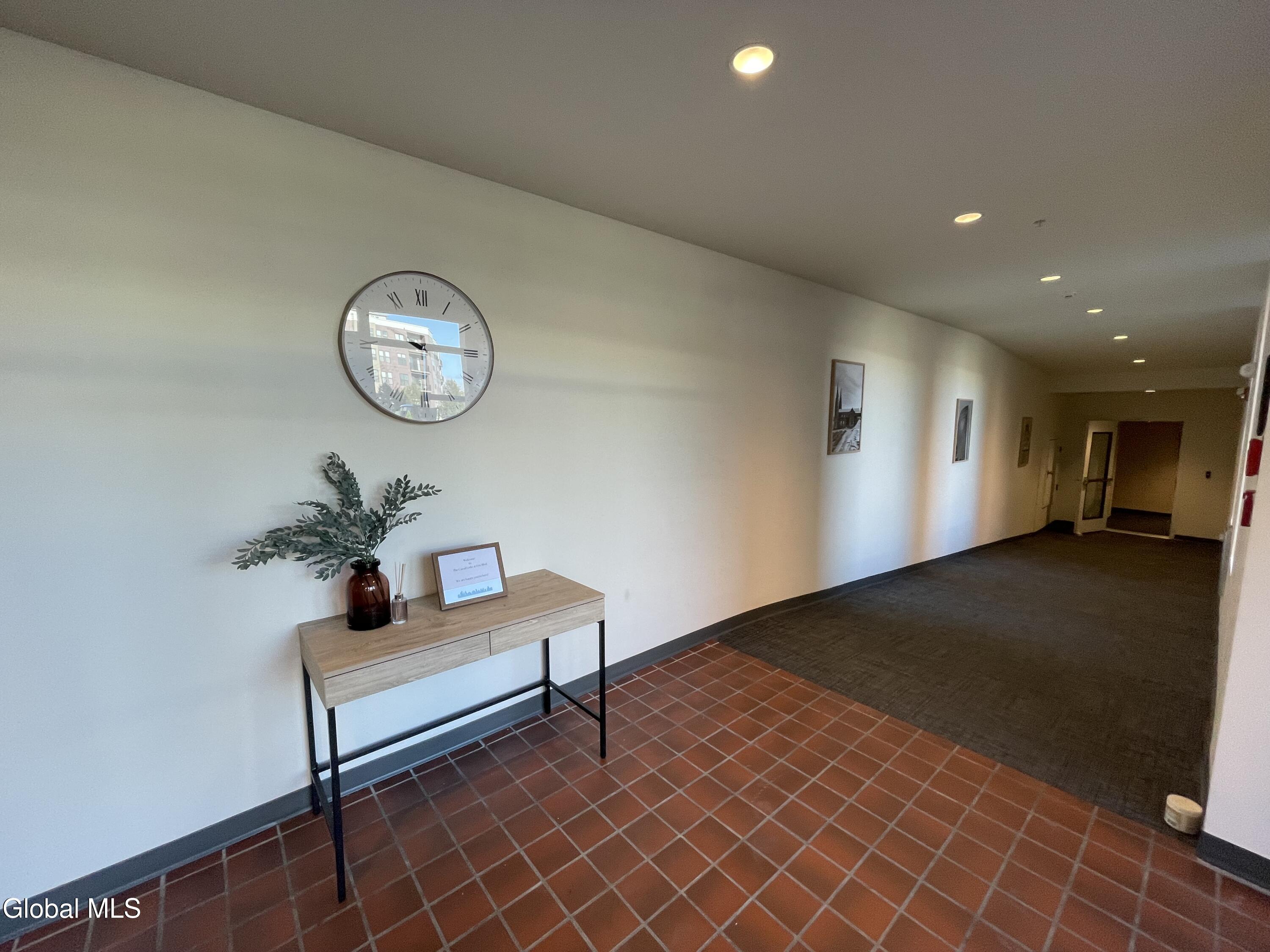 192 Erie Boulevard Schenectady, NY 12305 - Photo 3 of 56 IMG_7186