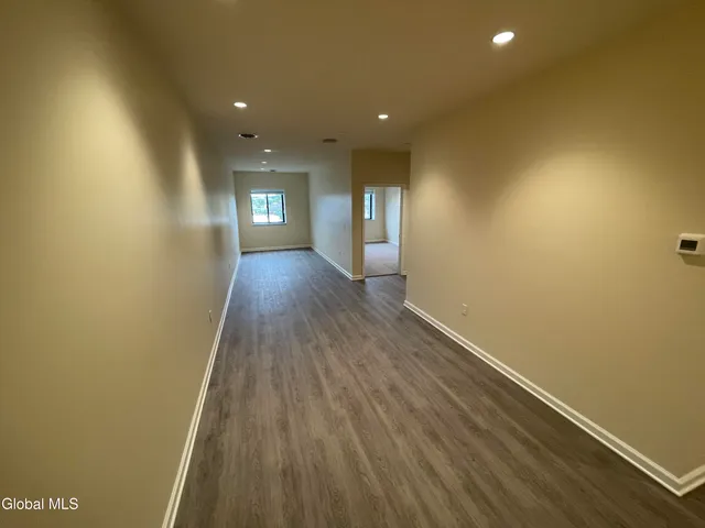 $1,595 | 192 Erie Boulevard, Schenectady, NY 12305