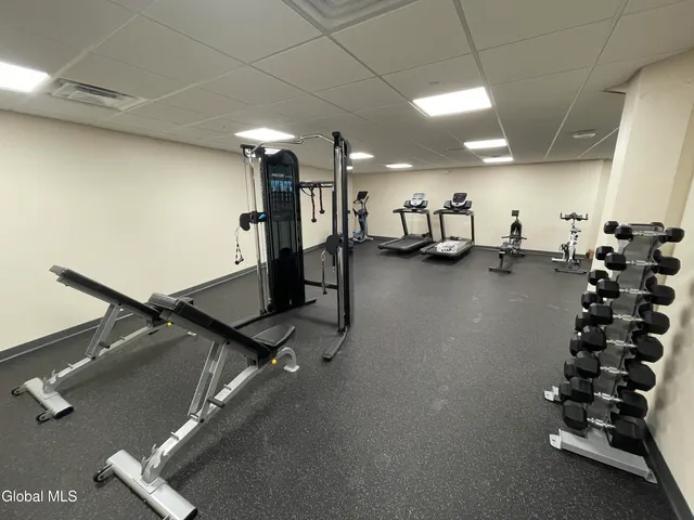 $1,595 | 192 Erie Boulevard, Schenectady, NY 12305