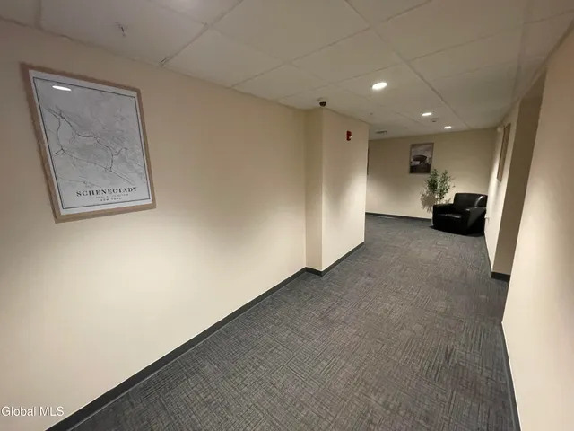 $1,595 | 192 Erie Boulevard, Schenectady, NY 12305