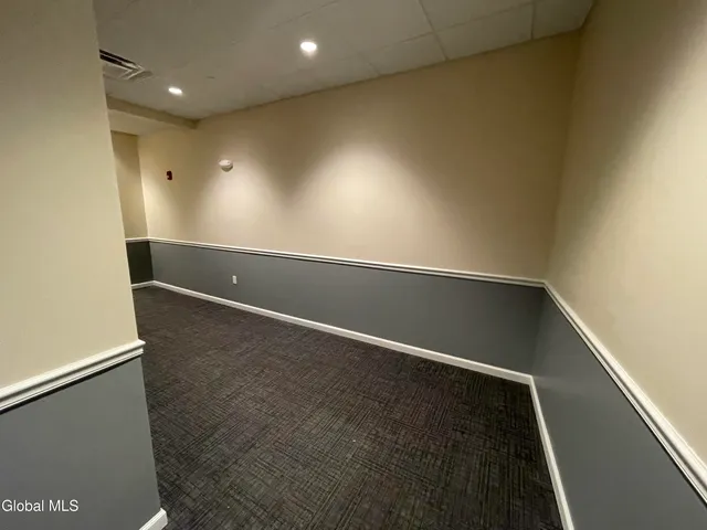 $1,595 | 192 Erie Boulevard, Schenectady, NY 12305